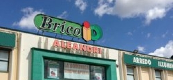 Brico io l'aquila, aleandri, licenziamenti